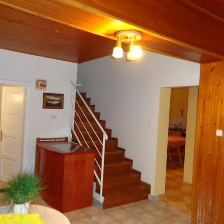 Anna * Vonyarcvashegy