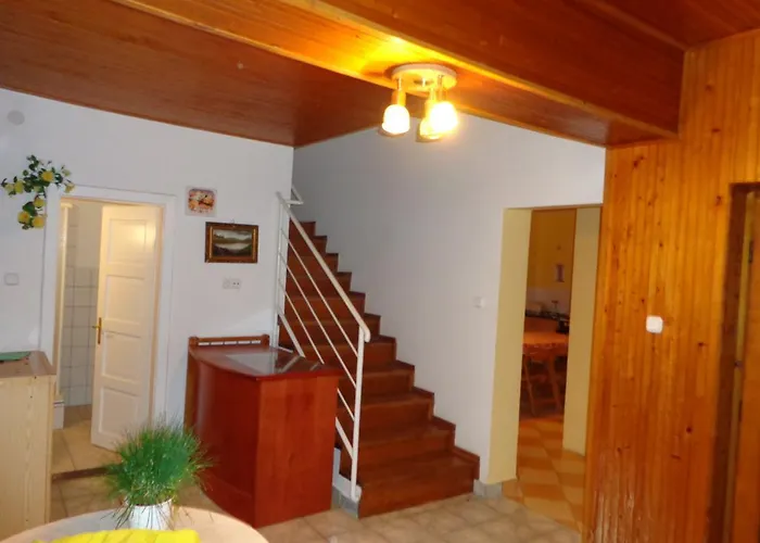 Anna * Vonyarcvashegy